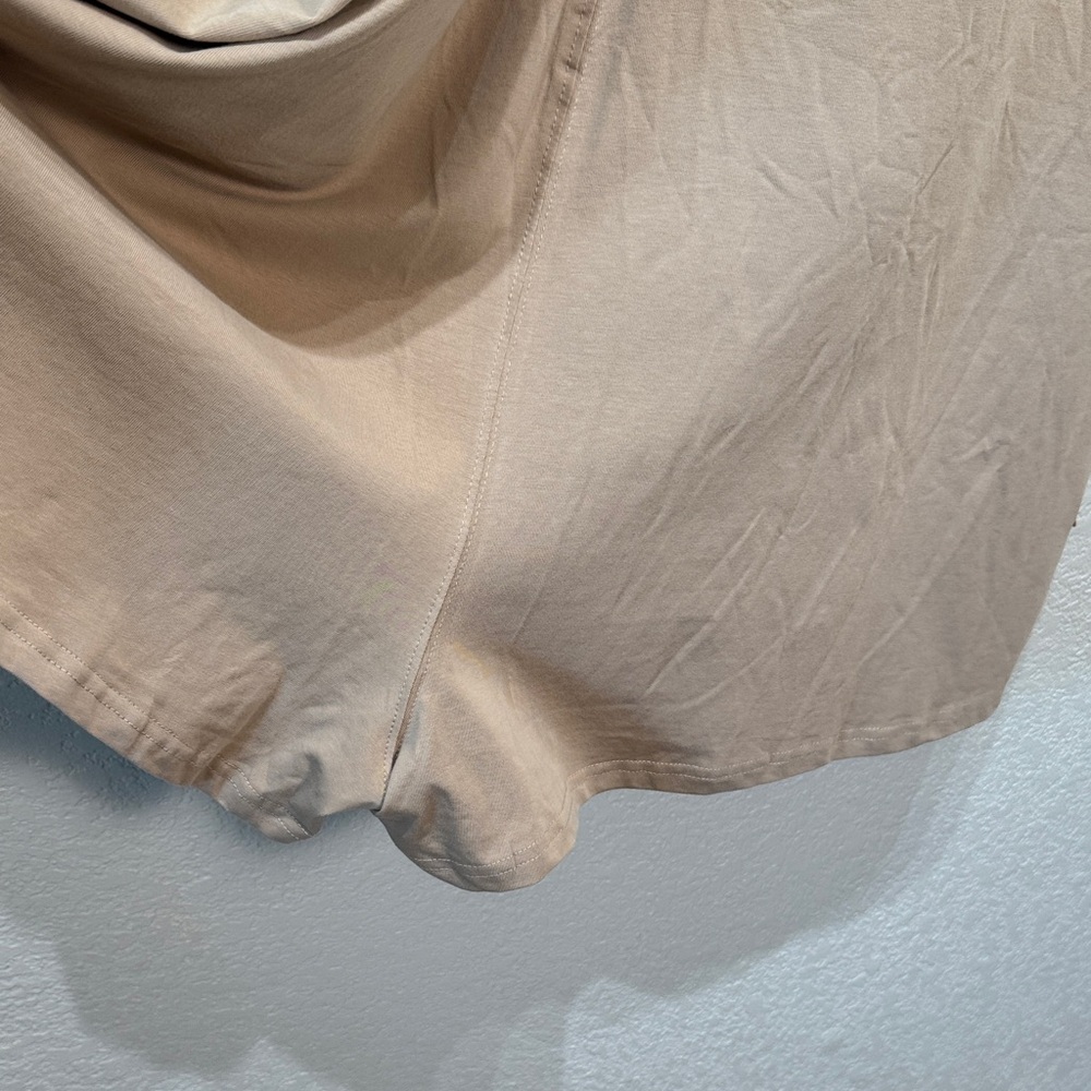 Women's 2XL Tan V-Neck‎ Short Sleeve Romper - Picture 3 of 8